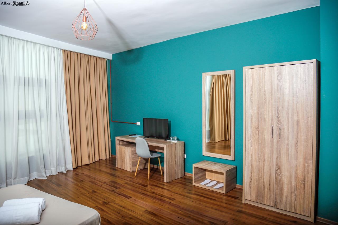 Yzberishti Arc Hotel Tirana מראה חיצוני תמונה