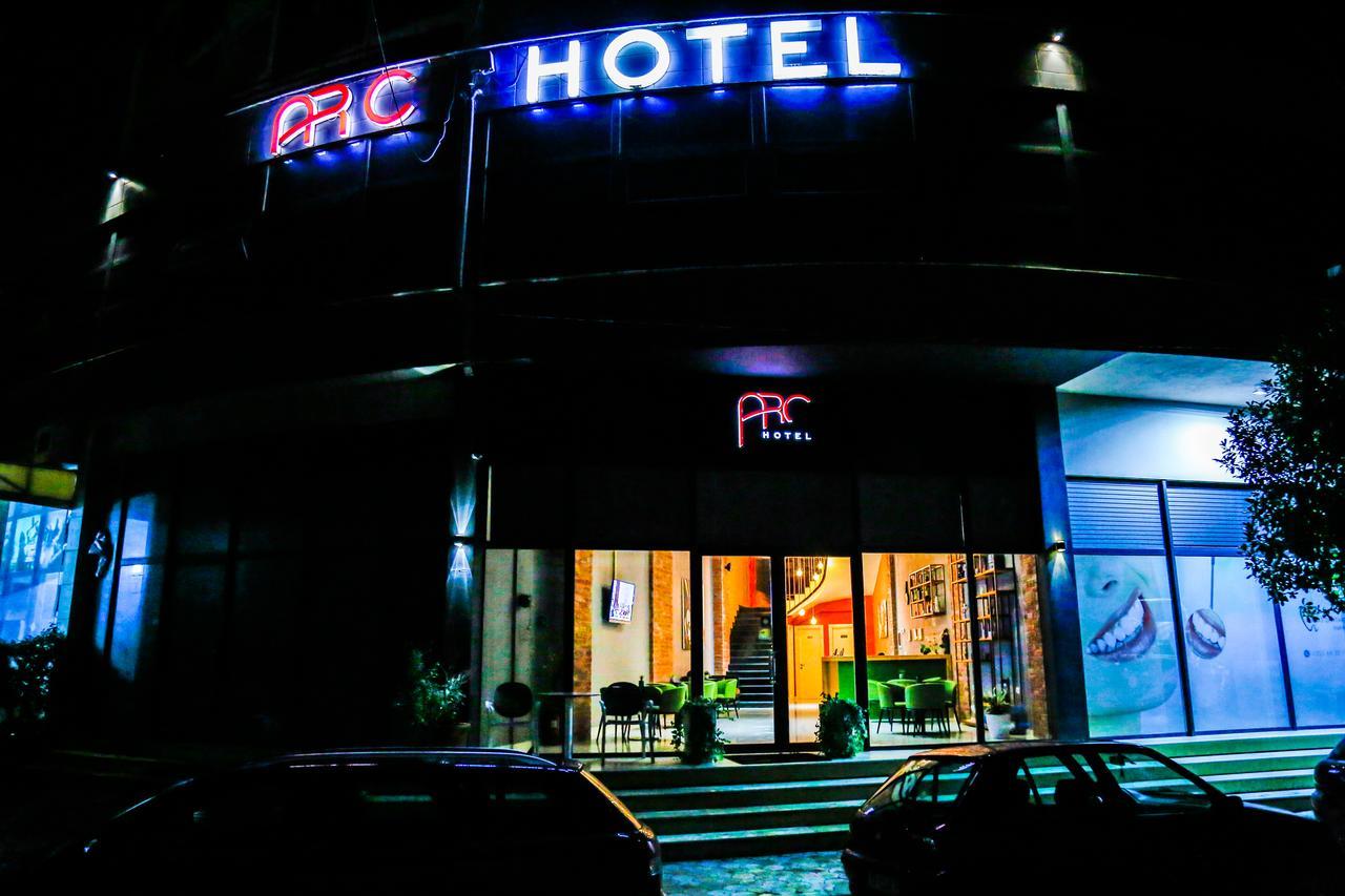 Yzberishti Arc Hotel Tirana מראה חיצוני תמונה